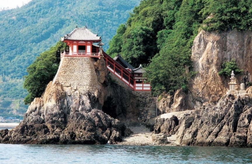 Abuto Kannon temple standing on the rocks above the Seto Inland Sea near Onomichi